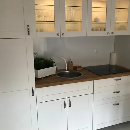 Apartament Alihouse Lägenhet *